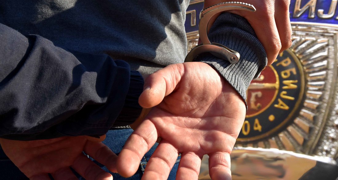 Uhapšen policajac: Motociklom naleteo na biciklistu na pešačkom prelazu i usmrtio ga na licu mesta