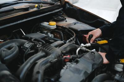 Motor u praznom hodu radi neravnomerno - šta bi moglo da bude uzrok?