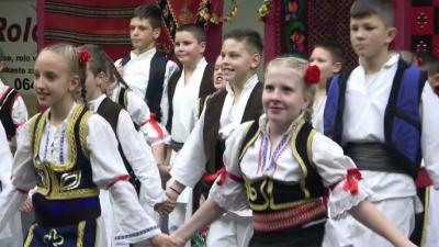 Dr Rajović ukazuje da je folklor vrhunski trening za mozak dece: Nastavnik narodne igre objašnjava zašto